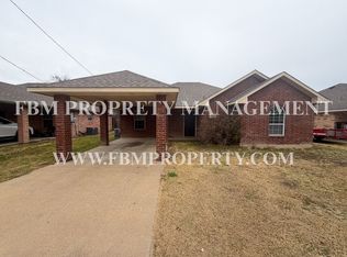 1402 Marble Rd, Ennis, TX 75119