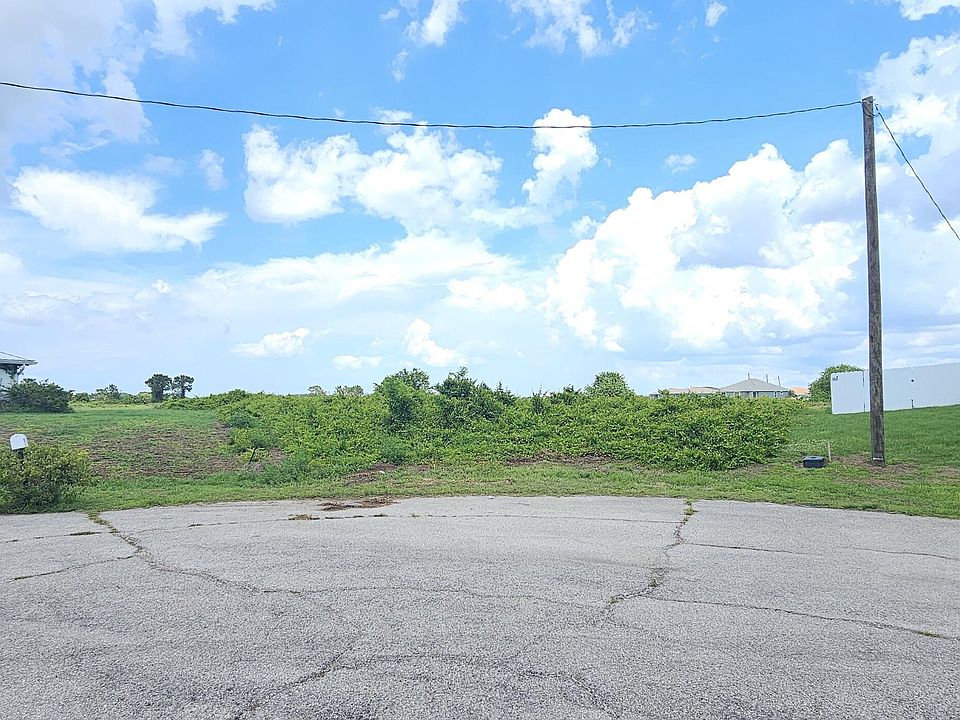 2nd image of 9009 Tea Court