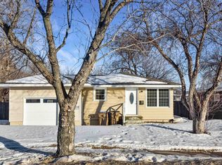 1529 1st St SW, Minot, ND 58701