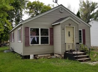 421 23rd St S, Fargo, ND 58103