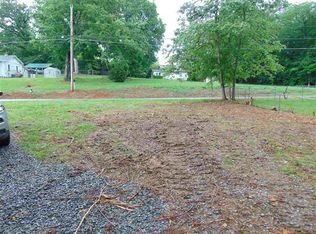 2111 Sandusky Rd, Knoxville, TN 37912