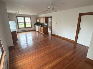1188 Whitney Ave #2R, Hamden, CT 06517