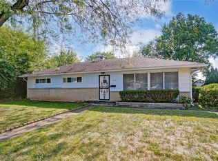 858 S Maple Ave, Fairborn, OH 45324