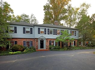 9440 Old Bonhomme Rd, Saint Louis, MO 63132