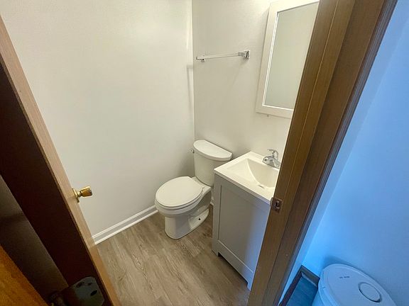 4th image of 1150 Trent Dr