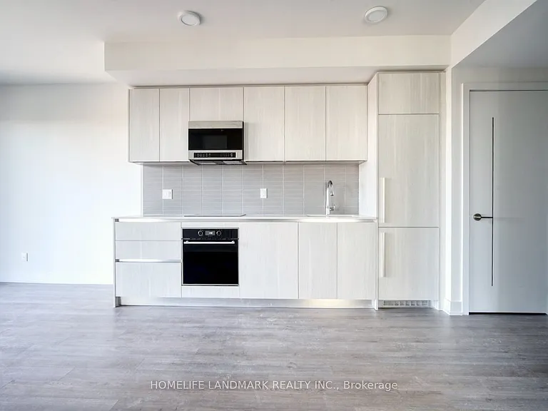 8 Cumberland St #1608 — Photo 3