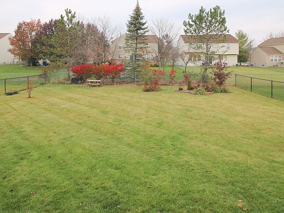 3rd image of 7795 Pleasant Ln