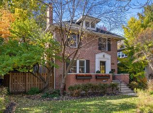 606 Barton Ave, Evanston, IL 60202