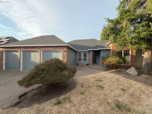 12141 SE Solstice Ct, Clackamas, OR 97015
