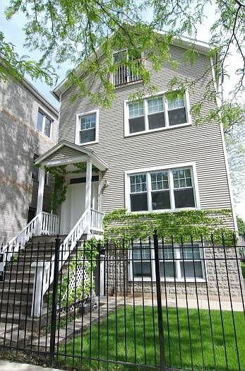 Exterior Of 1938 Melrose