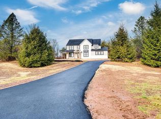 1053 Nemeth Rd, Coopersburg, PA 18036