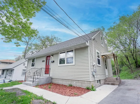 4213 3rd St NE, Columbia Heights, MN 55421