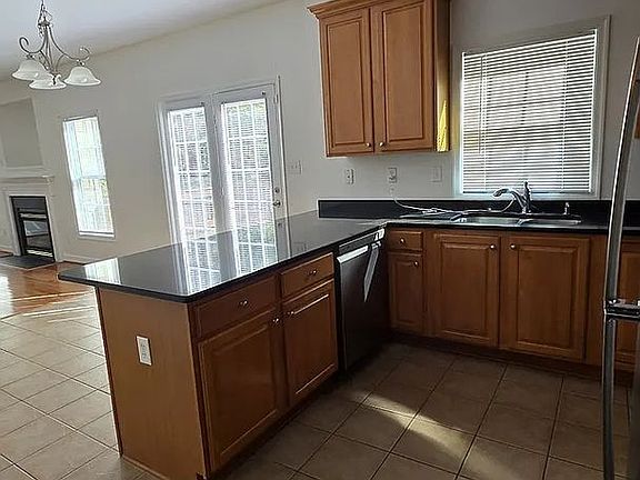 2nd image of 5591 Scotsview Dr