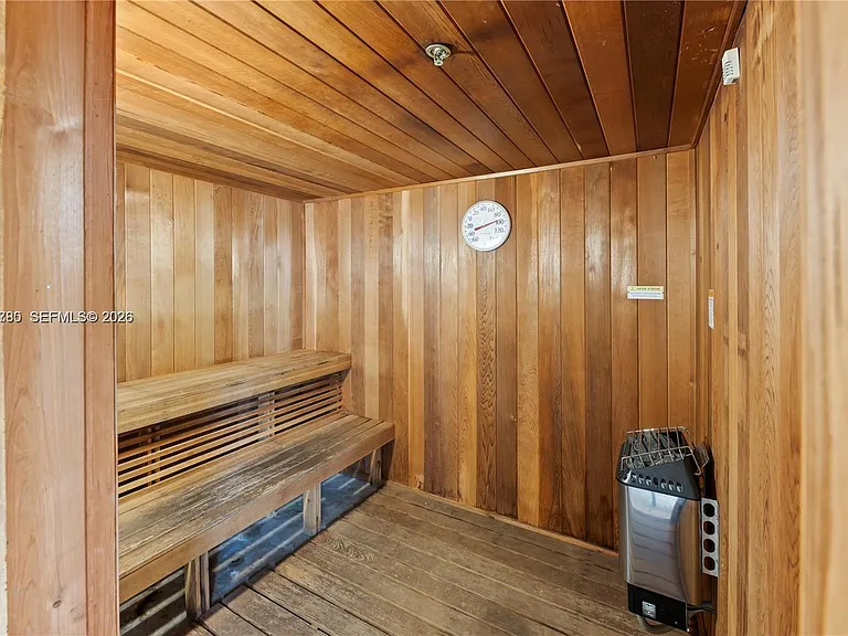 4025 N Federal Hwy #226C — Photo 26