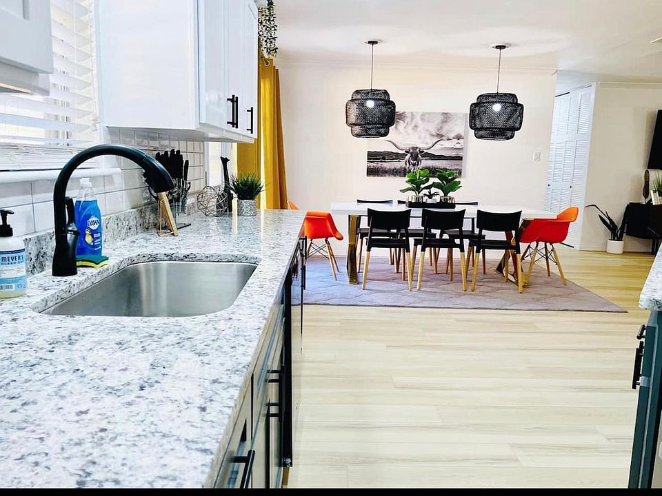 1st image of 3417 Teckla Blvd
