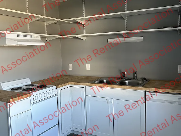 280 Central Ave #427 — Photo 3