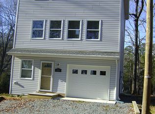 154 Warner Ln, Hague, VA