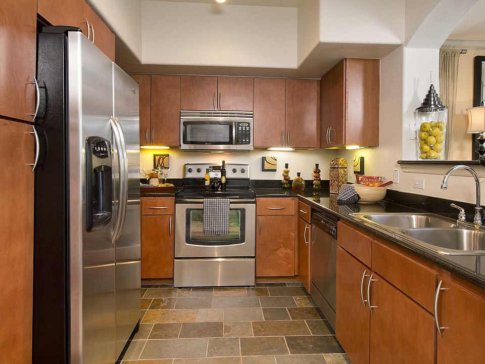 1st image of 10420 McKinley Dr APT 1507