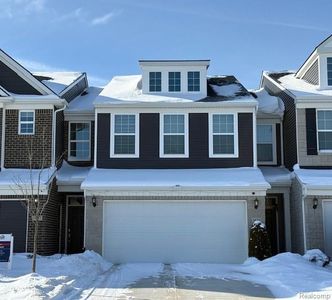 1465 Superior Dr, Milford, MI, 48381