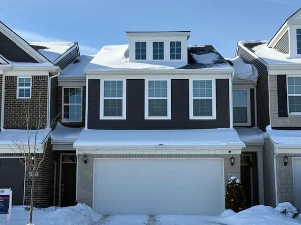 1465 Superior Dr, Milford, MI 48381