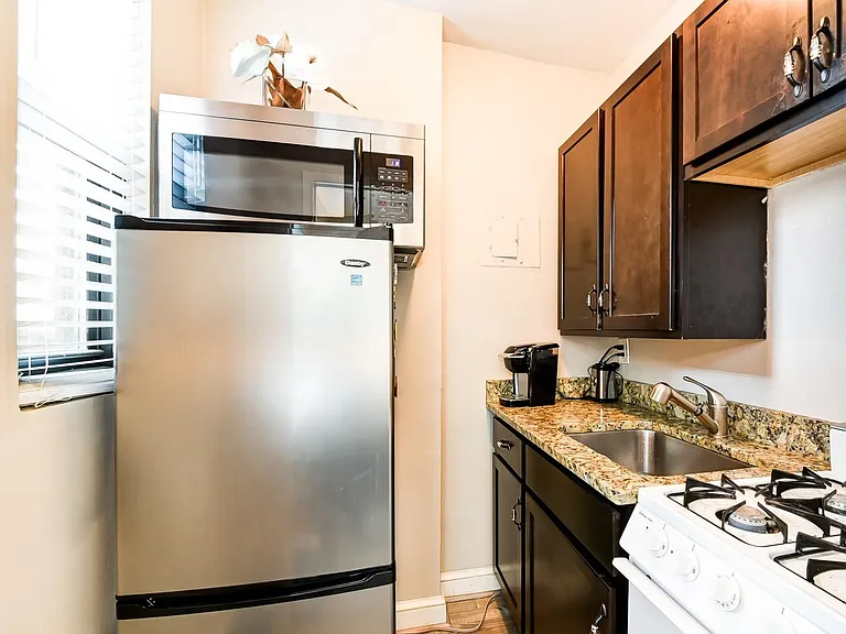 1021 Arlington Blvd #314 — Photo 9