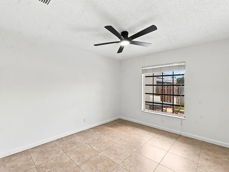 3310 NW 90th Ave #N — Photo 18