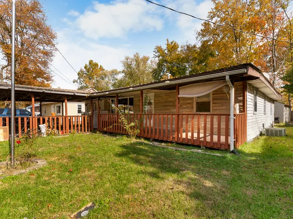 149 S 7th St, Austin, IN 47102