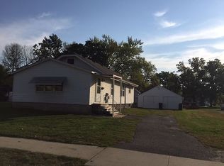 712 Commercial St, La Porte City, IA