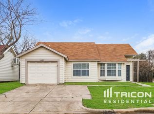 1807 Wallingford Dr, Arlington, TX 76018