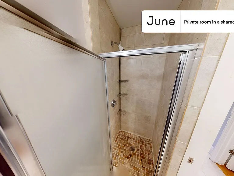 21 Rossmore St #A — Photo 7