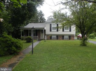 1010 E Simpson St, Mechanicsburg, PA 17055