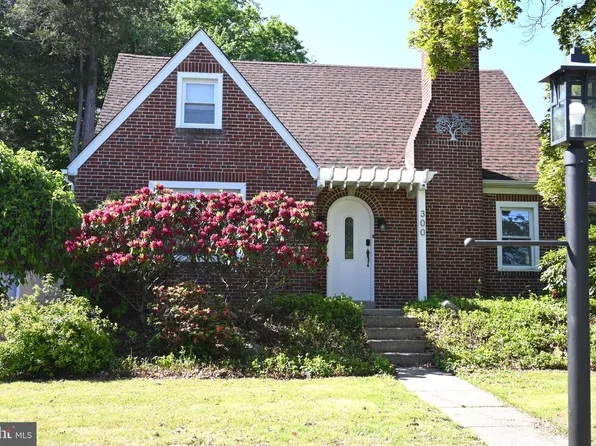 300 Orchard Rd, Springfield, PA 19064