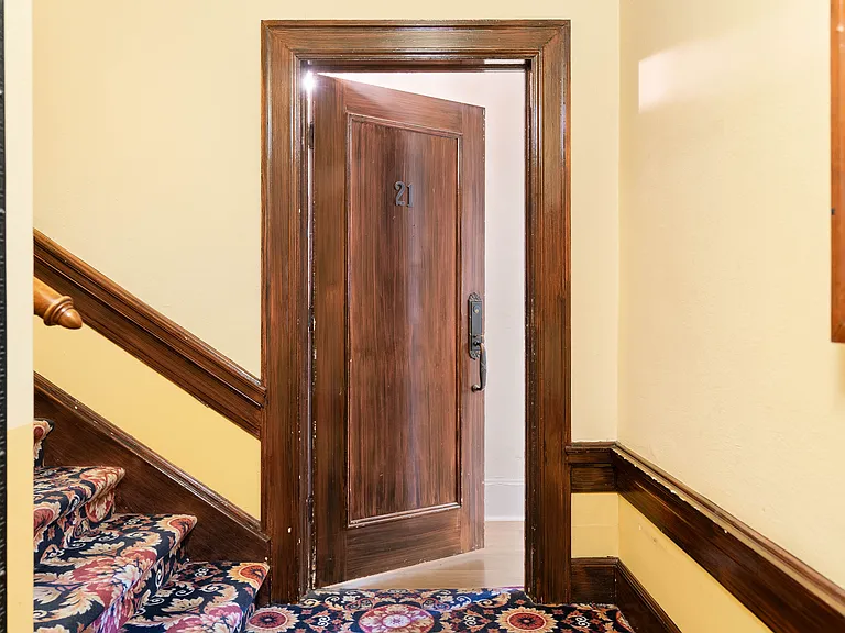 118 NW King Ave #21 — Photo 24