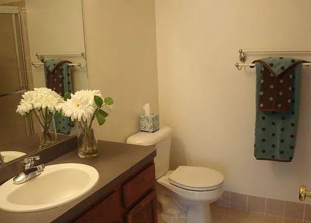 16872 Dover Dr — Photo 11