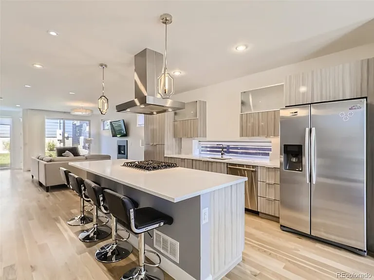 Ground level kitchen