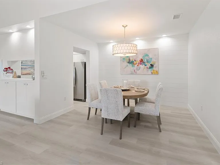 784 Willowbrook Dr #607 — Photo 6