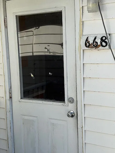 666 Congress Ave #2