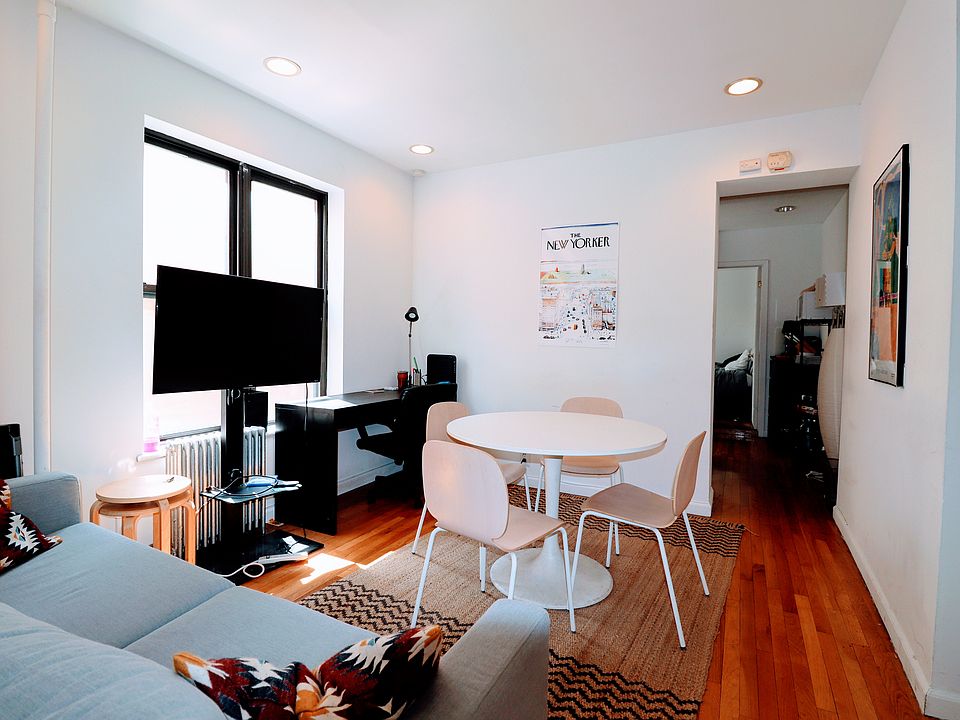 1st image of 214 1st Ave APT 4