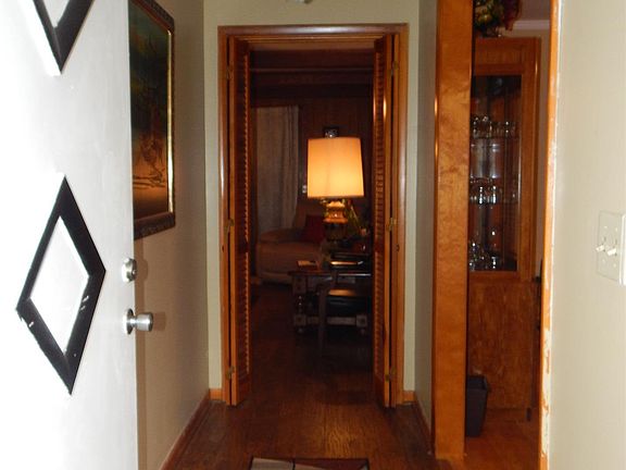 2nd image of 3139 Larkspur Dr