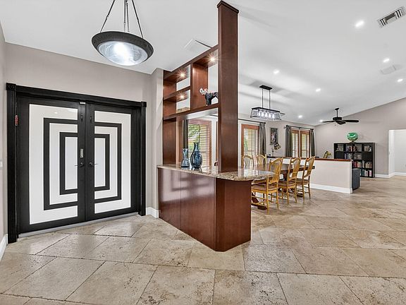 5th image of 20894 Escudo Drive