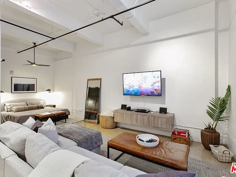 738 S Los Angeles St #407 — Photo 7