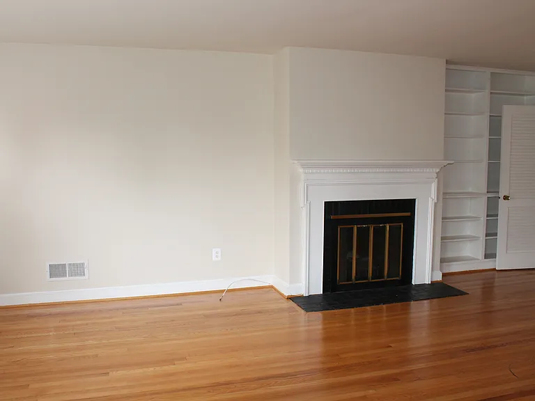 512 6th St SE #UP — Photo 6
