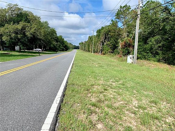 3rd image of 785 W Country Club Blvd