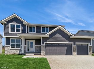 2725 SE Florence Dr, Waukee, IA 50263