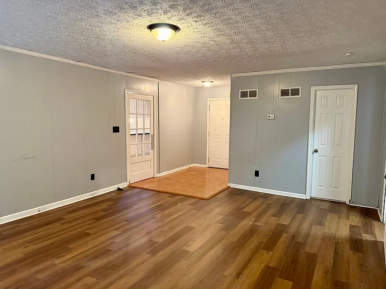 7670 Glen Devon Rd — Photo 6