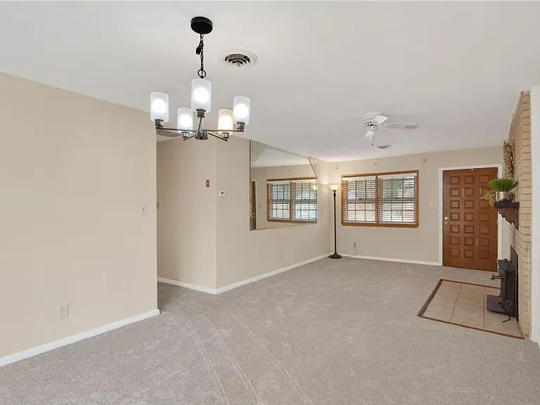 724 S Westgrove Rd — Photo 3
