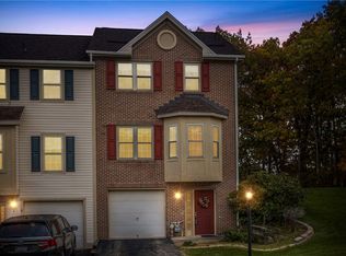207 Hillvue Dr, Seven Fields, PA 16046
