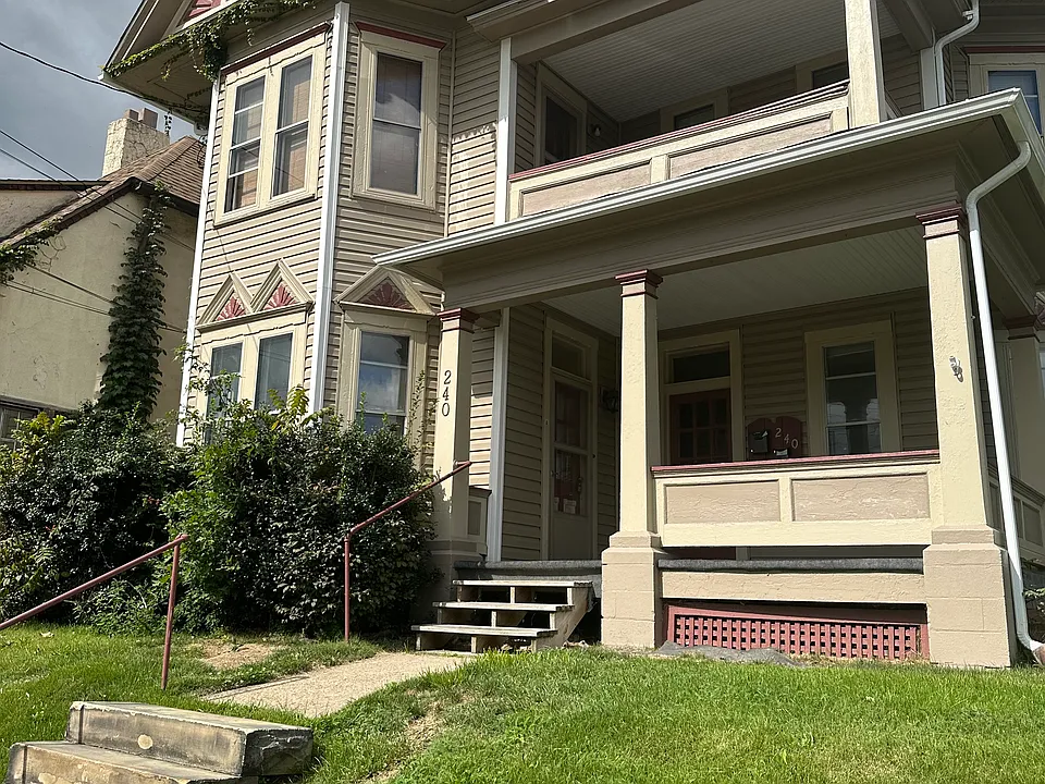 240 W Penn St #1