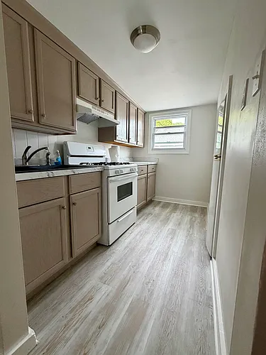 127 Brown St #3 Photo 1
