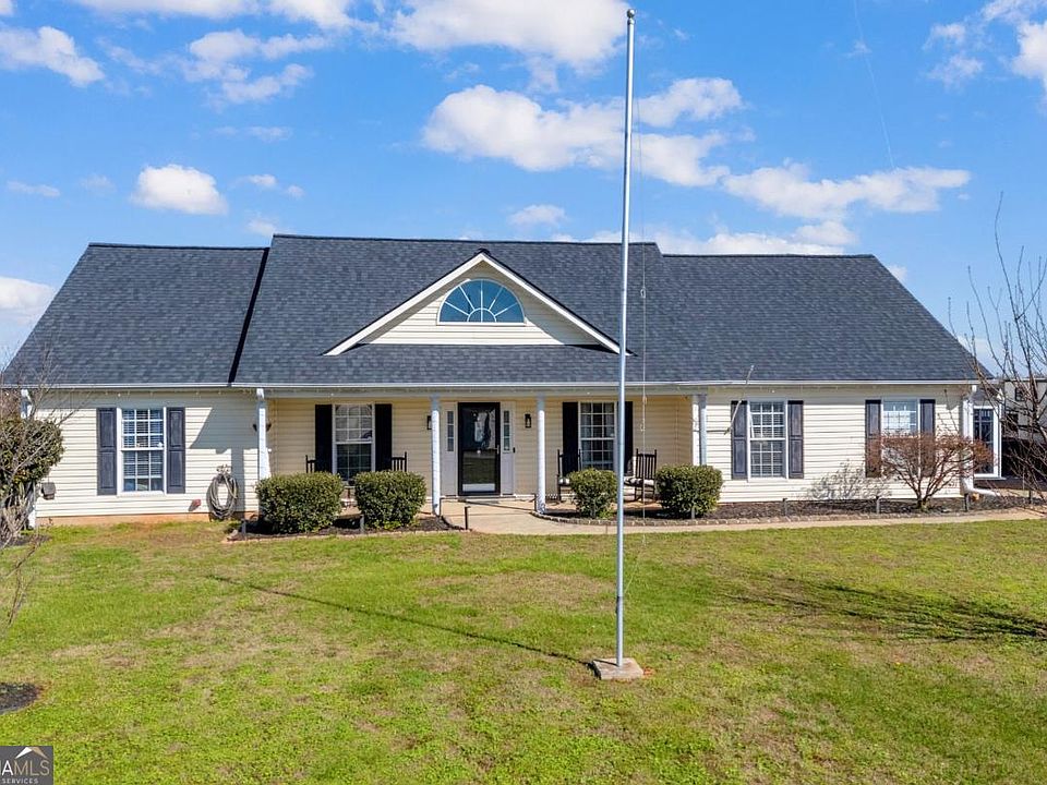 1st image of 369 Kay Dr